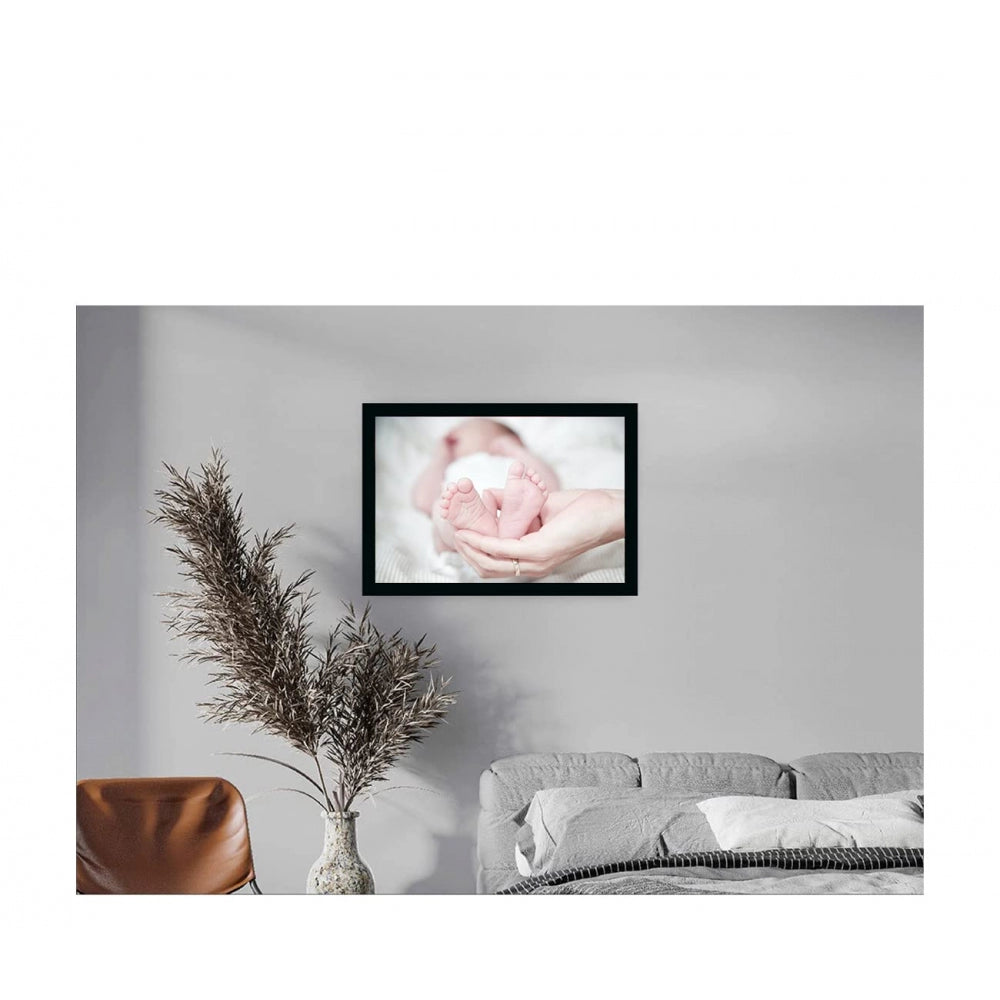 Fashion Baby Photo Painting with Synthetic Photo Frame (Multicolor)