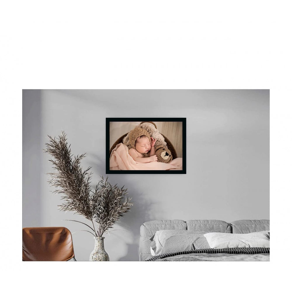 Fashion Baby Photo Painting with Synthetic Photo Frame (Multicolor)