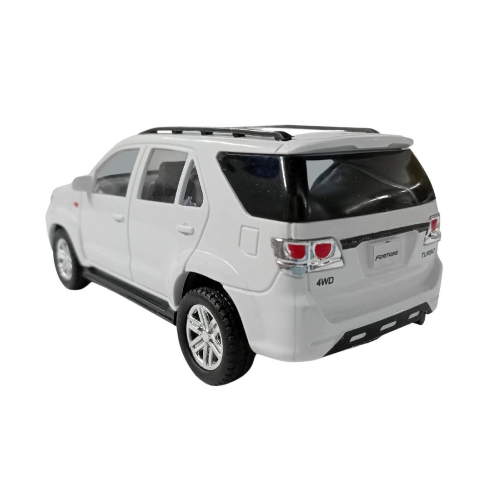 Amfyn Plastic Pull Back Action Suv Fortuner (Red)