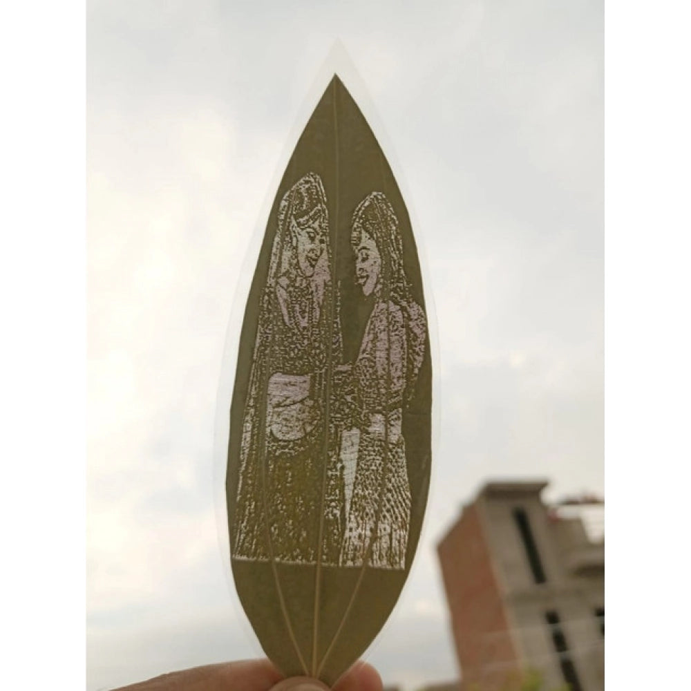 Amfyn Custom Engraved Leaf Art – Bride And Bridesmaid - Sister Bond Portrait on Natural Leaf