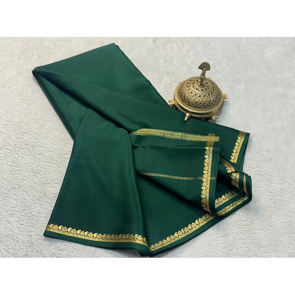 Amfyn Women's Crepe Chit Pallu Solid Saree With Unstitched Blouse 5.5Mtr (Green)