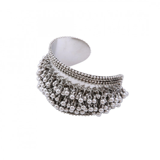 Fashion Stylish Alloy Metal Silver Ghungroo Adjustable Oxidised Bracelet (Color: Silver)