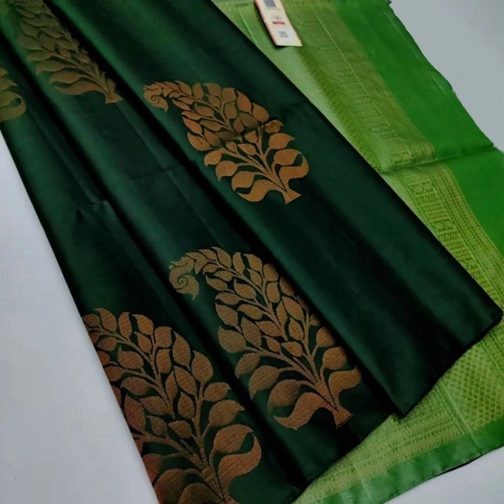 Amfyn Women's Borderless Kanjivaram Silk Sarees With Unstitched Blouse (Green)