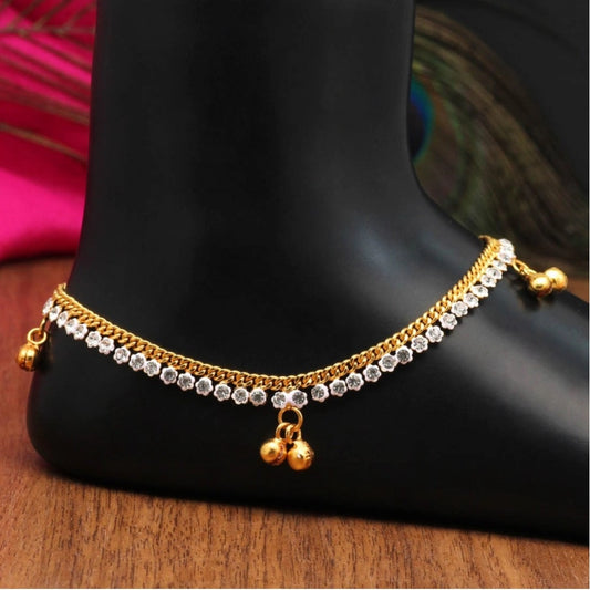 Fashion Women's White Color Rhinestone Anklets (Free Size: Upto 10")