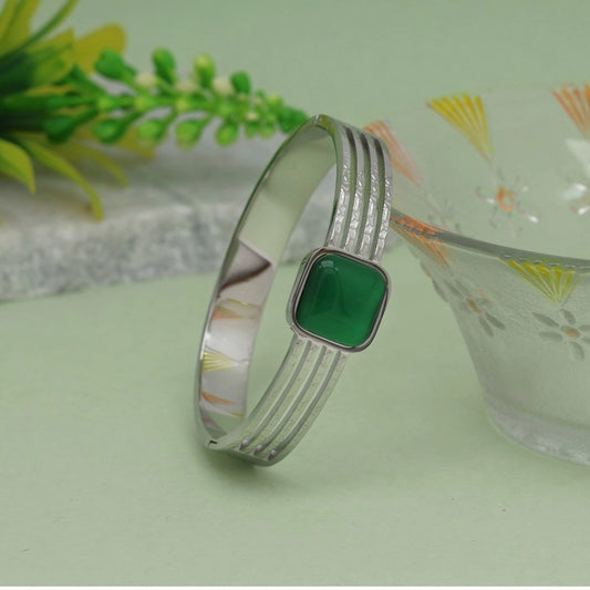 Fashion Women's Green Color Monalisa Stone Adjustable Bracelet