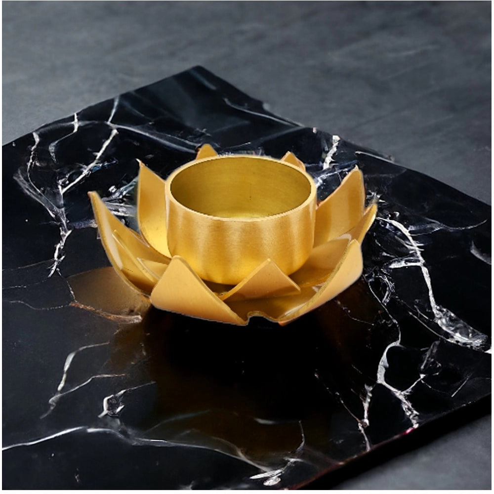 Fashion Golden Lotus Tea Light Holder  (Gold)