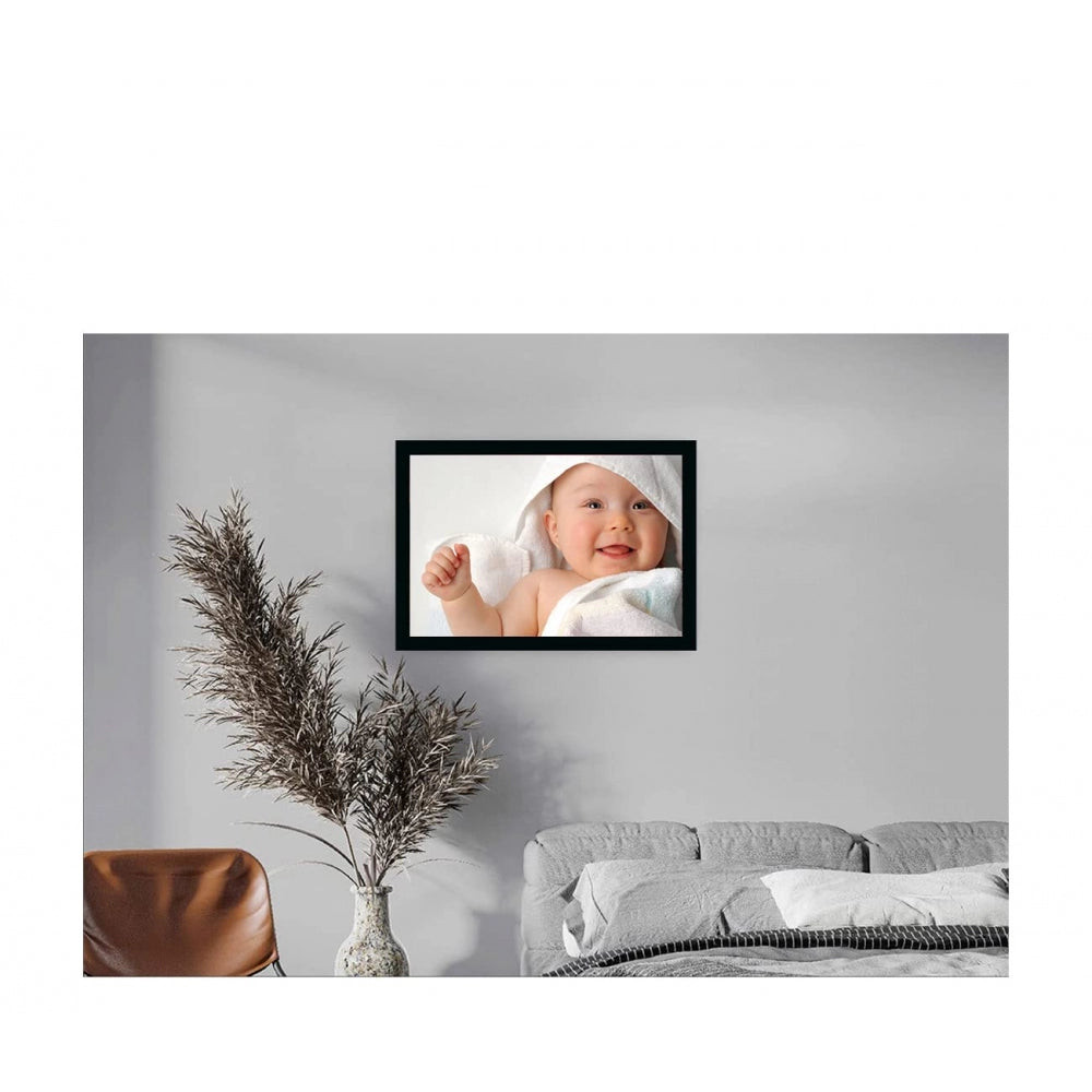 Fashion Baby Photo Painting with Synthetic Photo Frame (Multicolor)