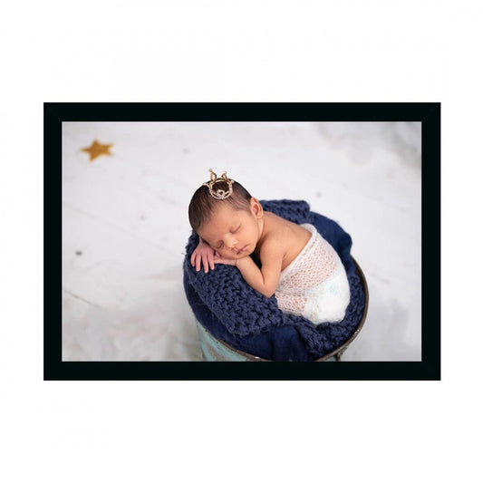 Fashion Baby Photo Painting with Synthetic Photo Frame (Multicolor)