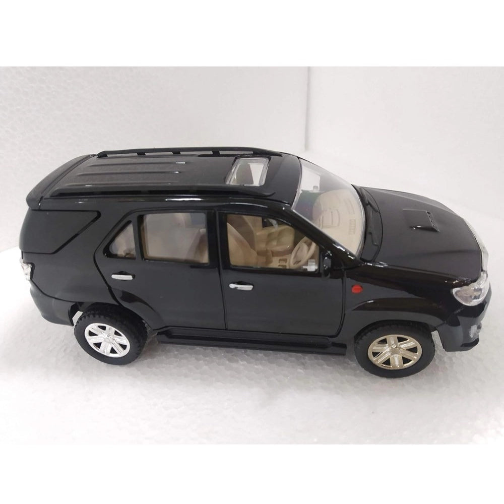 Amfyn Plastic Pull Back Action Suv Fortuner (Assorted)