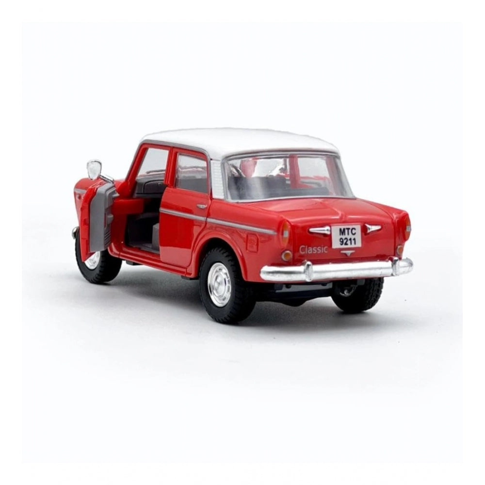 Amfyn Plastic Toy Model Fiat Openable Doors Pull Back Action Collectible Car (Red)