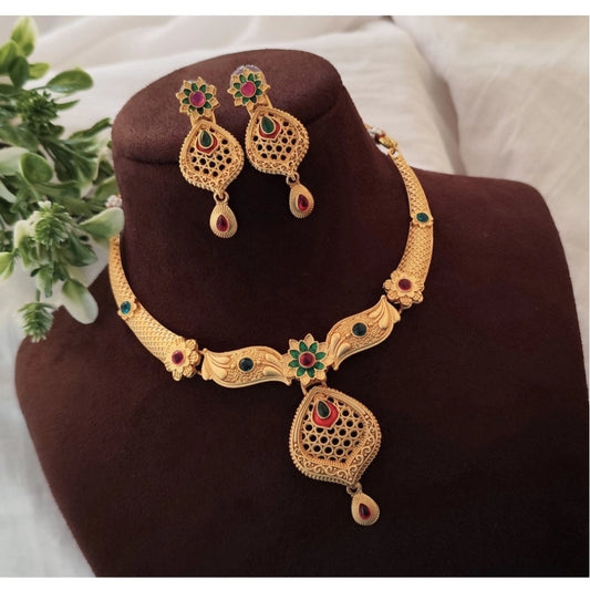 Amfyn Women's Gold Plated Necklace And Earring Set (Multicolor)