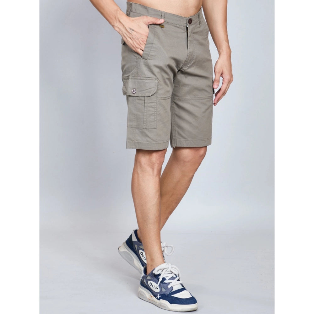 Men's dark gray knee-length cargo shorts with button fly and side cargo pockets