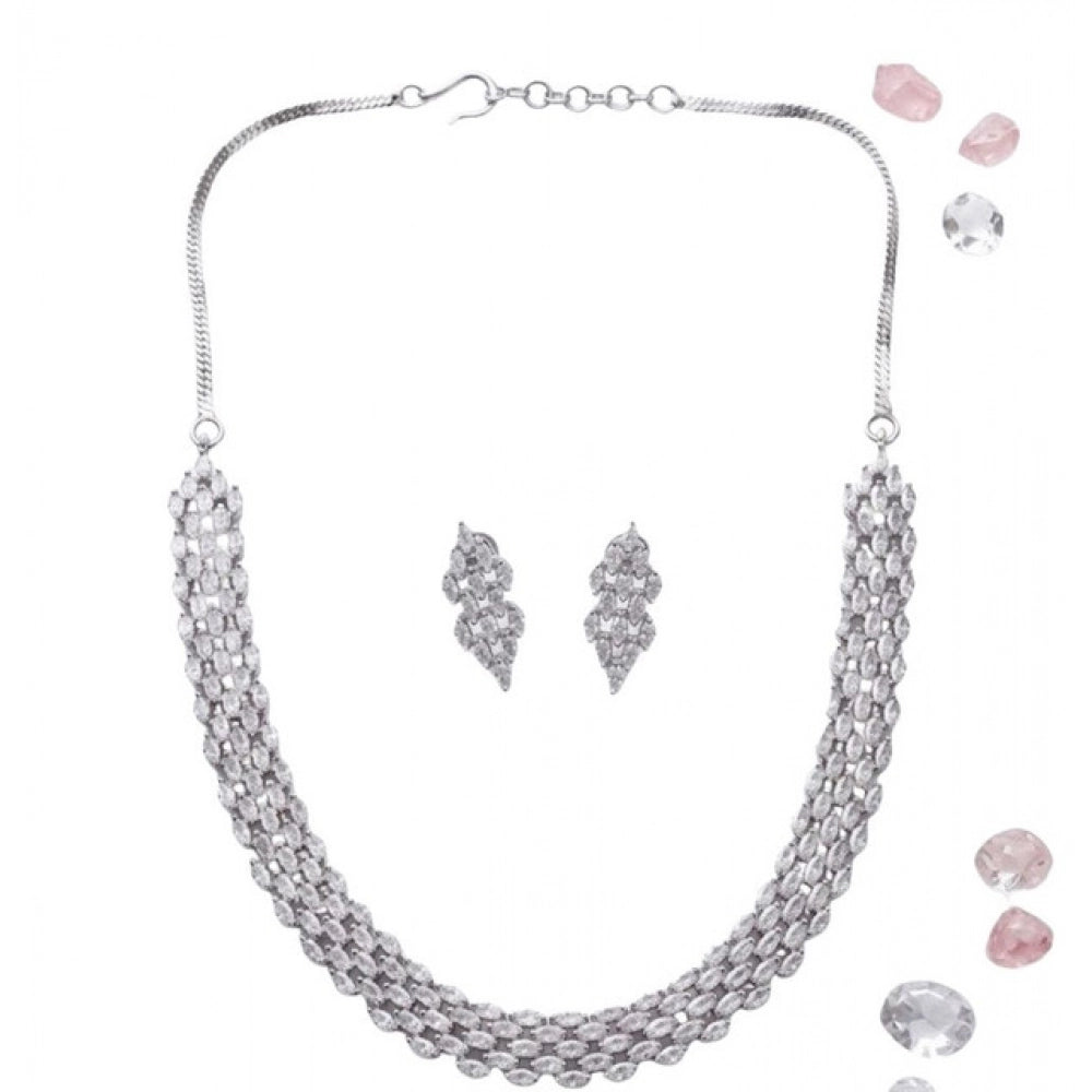 Amfyn Women's Brass Silver Plated Necklace set (Silver)