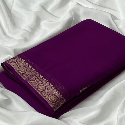 Amfyn Women's Crepe Chit Pallu Solid Saree With Unstitched Blouse 5.5Mtr (Wine)