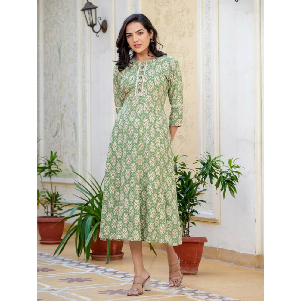 Amfyn Women's Rayon  Print With Embroidery Work A-Line Kurti (Green)