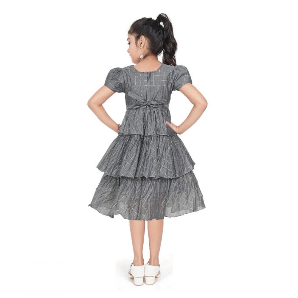 Amfyn Girl's Artificial Silk Striped Short Sleeve V Neck Dress (Grey)