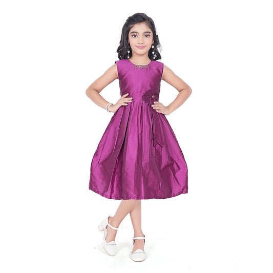 Amfyn Girl's Taffeta Silk Soild Sleeve Less Round Neck Dress (Purple)