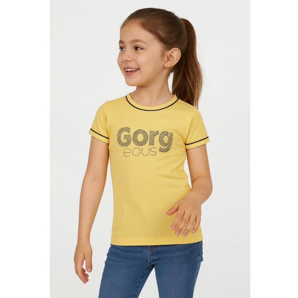 Amfyn Girl's Cotton Printeded Round Neck T-Shirt (Yellow)