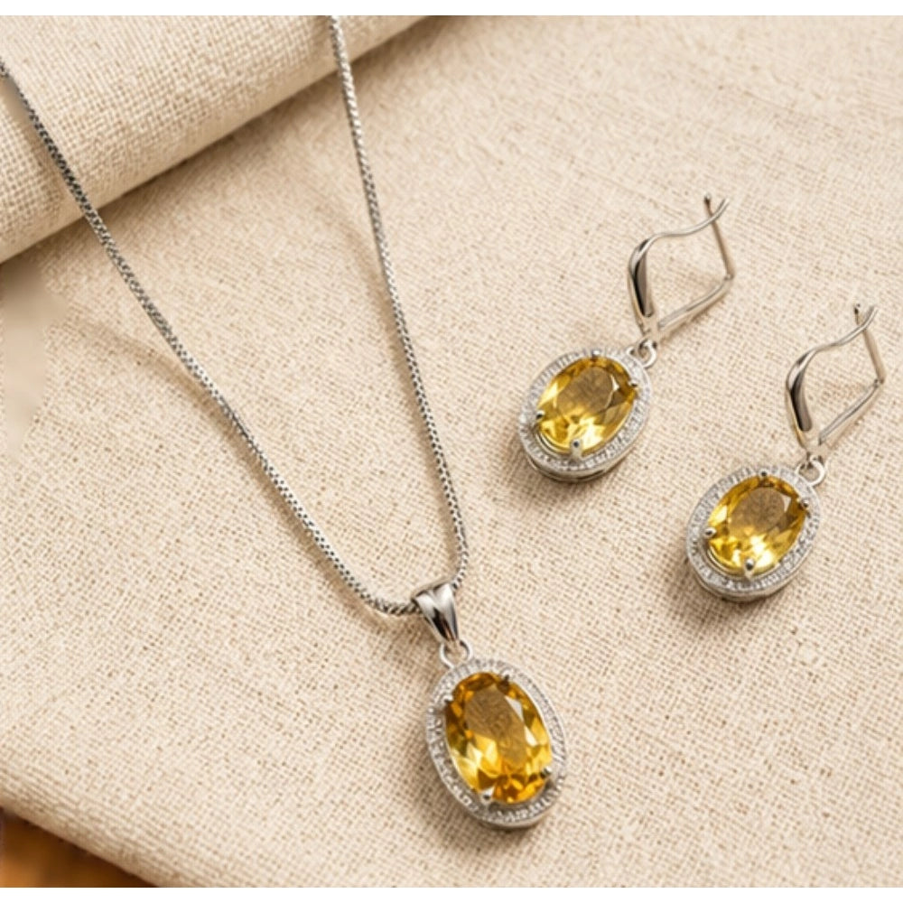 Amfyn Women's Brass Silver Plated Pendant Set (Yellow)