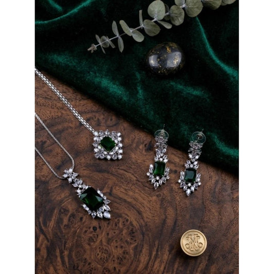 Amfyn Women's Brass Silver Plated Pendant Set (Green)