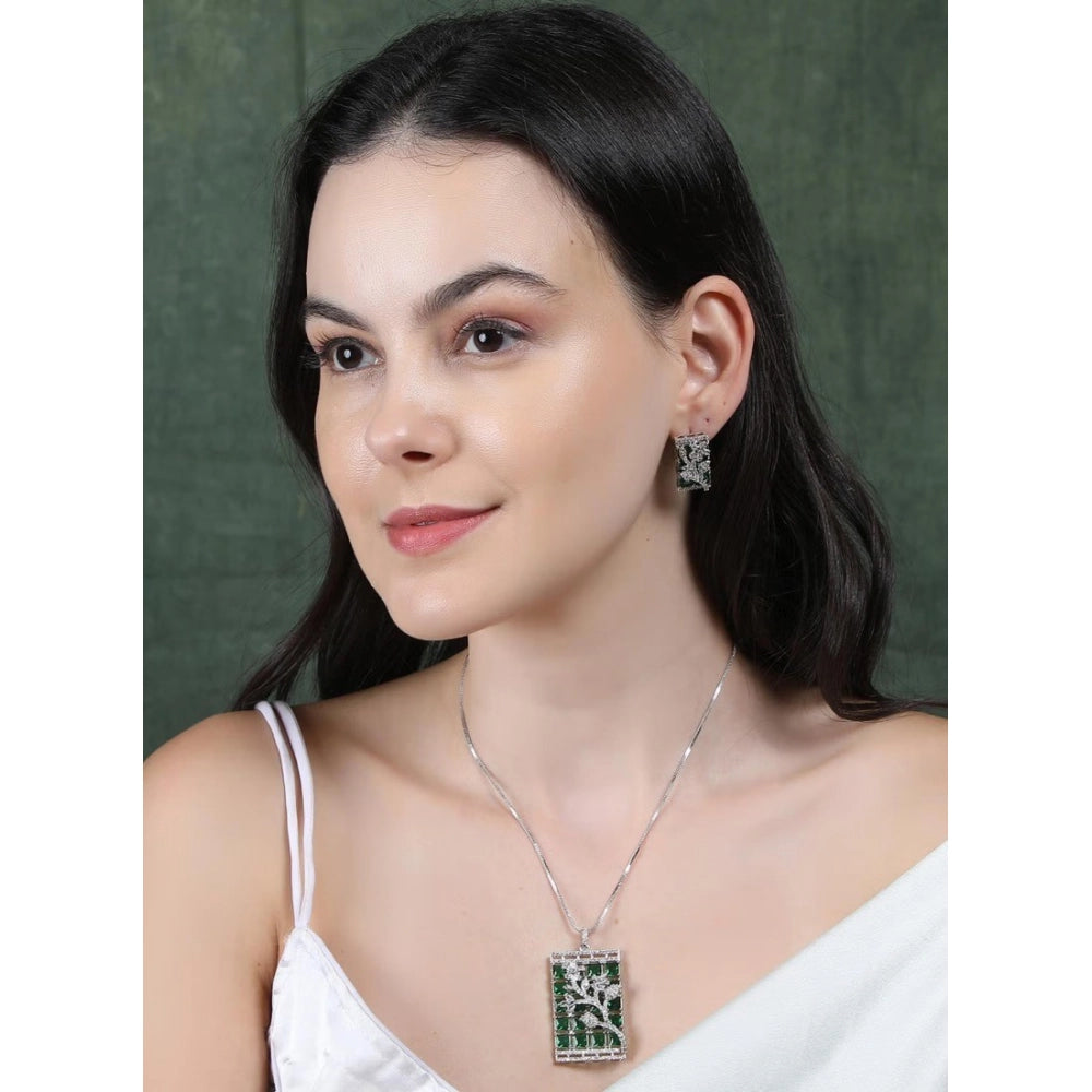 Amfyn Women's Brass Silver Plated Pendant Set (Green)