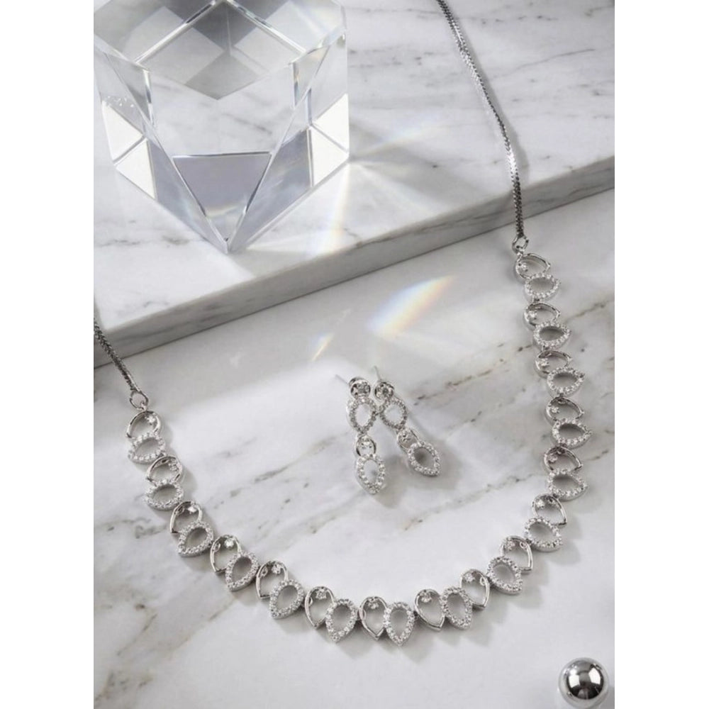 Amfyn Women's Brass Silver Plated Necklace set (Silver)