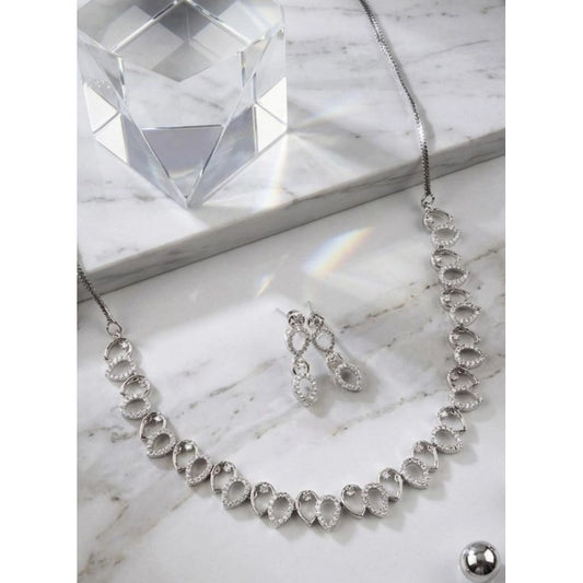 Amfyn Women's Brass Silver Plated Necklace set (Silver)