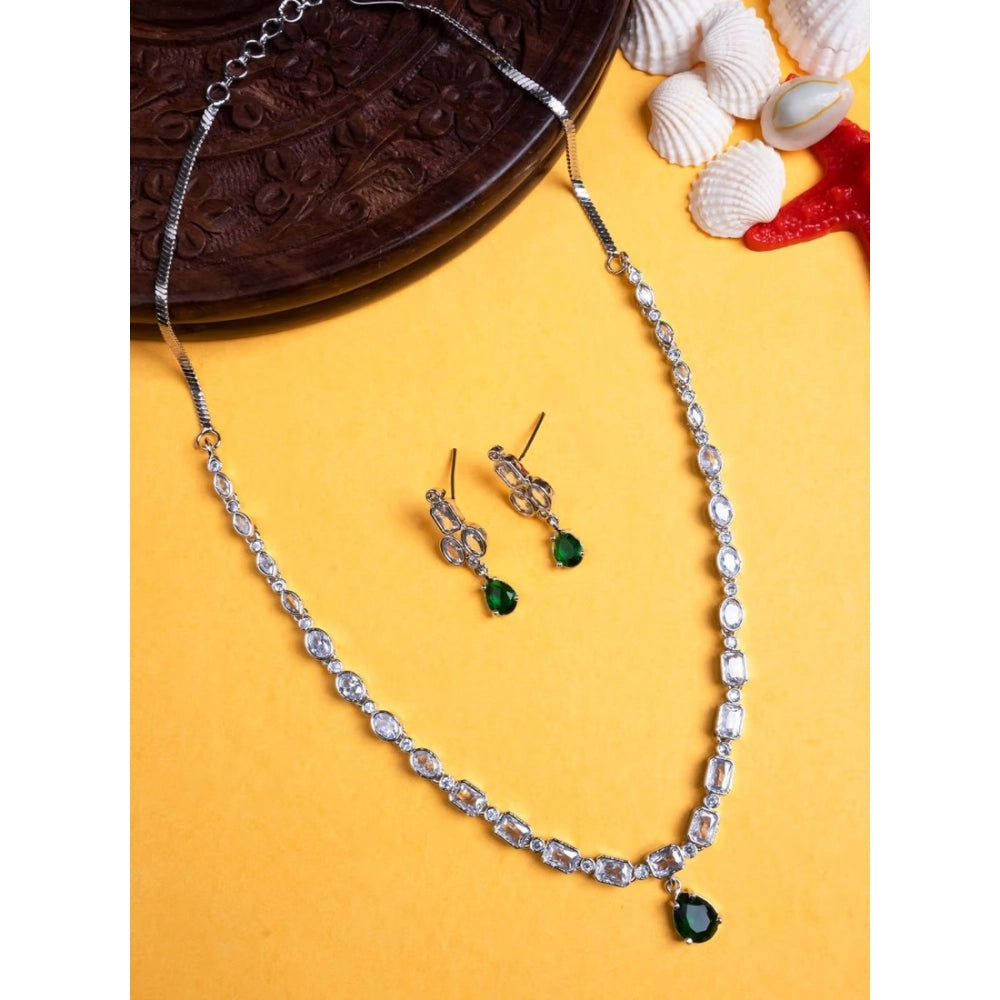 Amfyn Women's Brass Silver Plated Necklace set (Green)