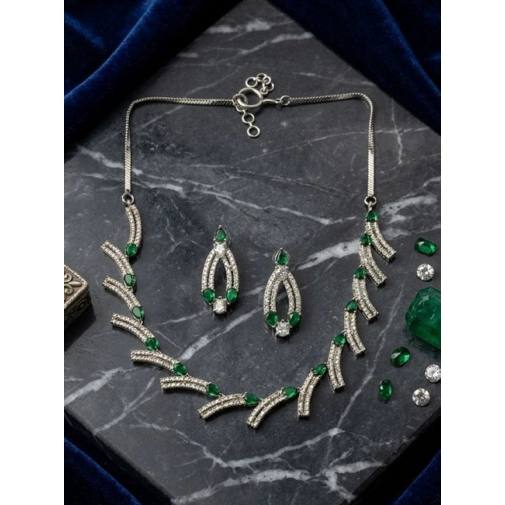 Amfyn Women's Brass Silver Plated Necklace set (Green)