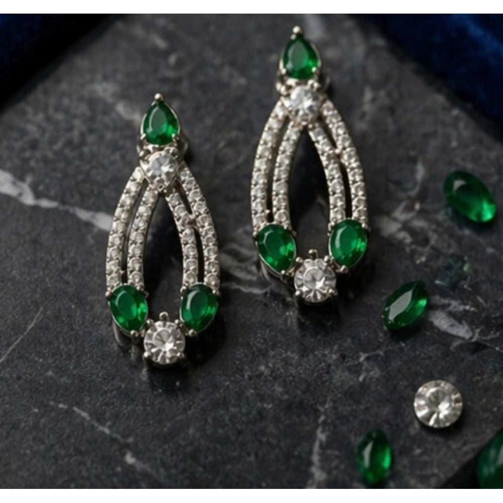 Amfyn Women's Brass Silver Plated Necklace set (Green)