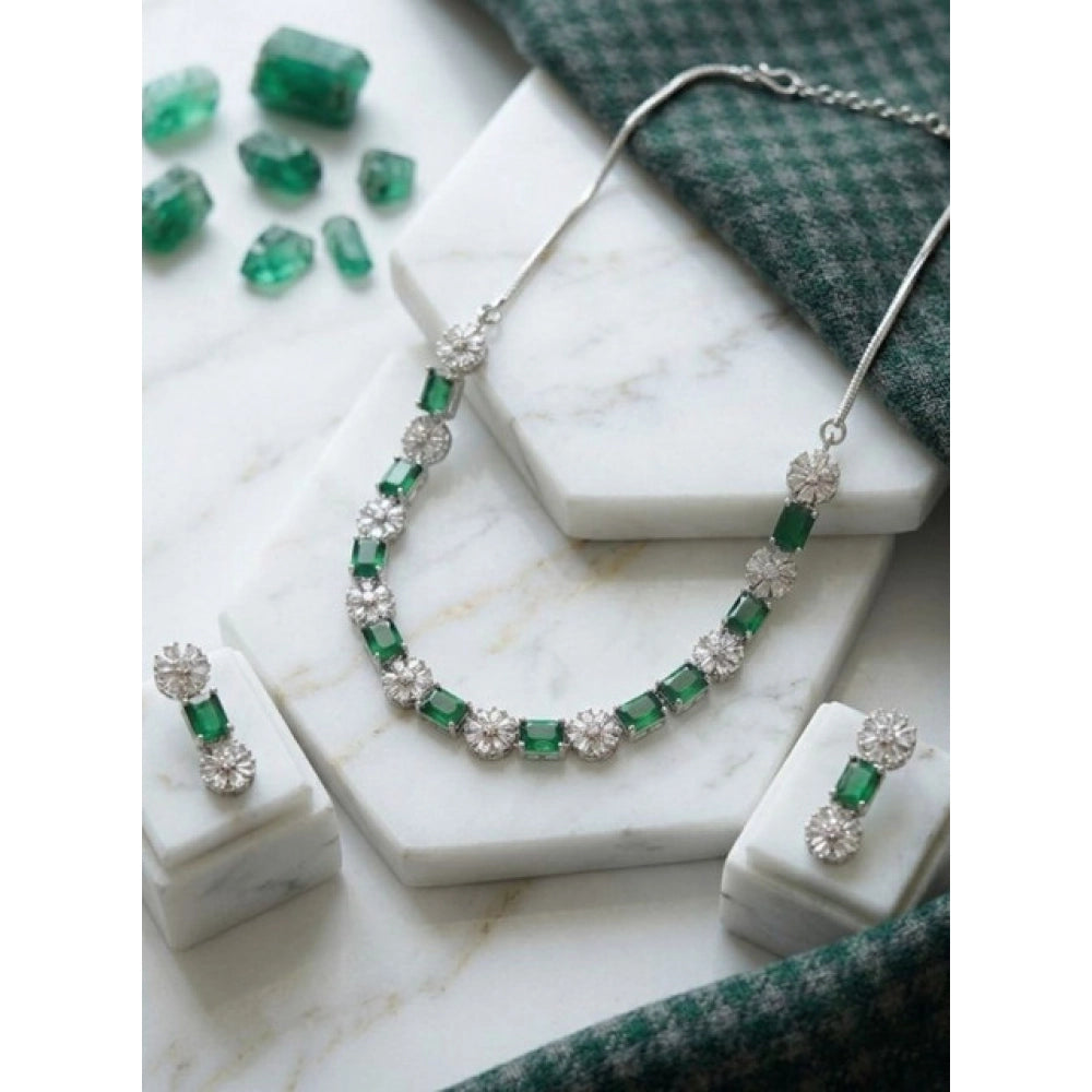 Amfyn Women's Brass Silver Plated Necklace set (Green)