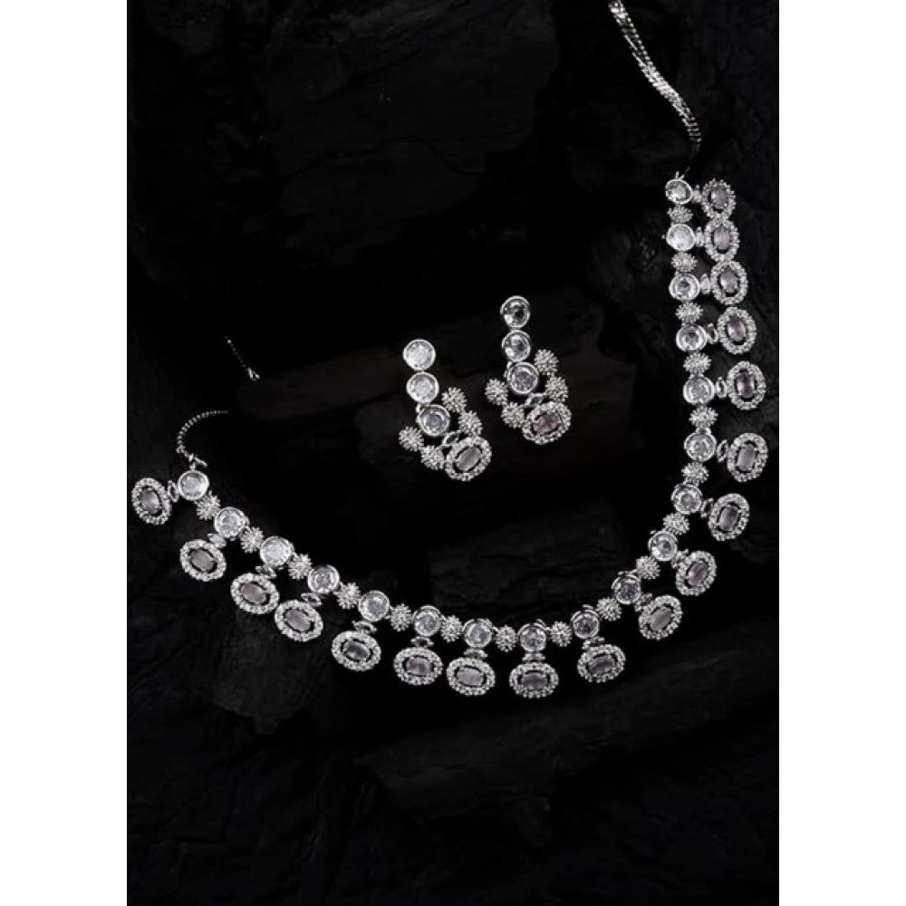 Amfyn Women's Brass Silver Plated Necklace set (White)