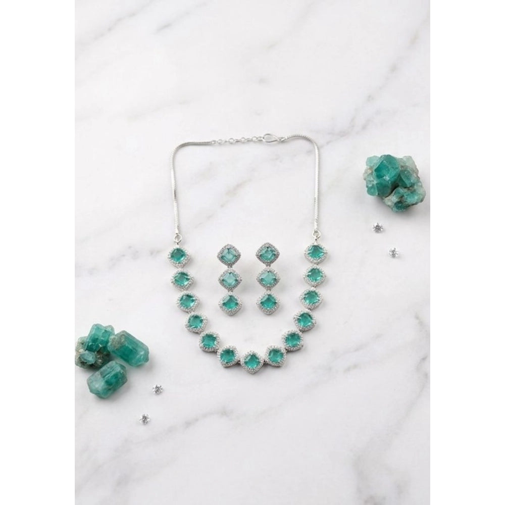 Amfyn Women's Brass Silver Plated Necklace set (Green)