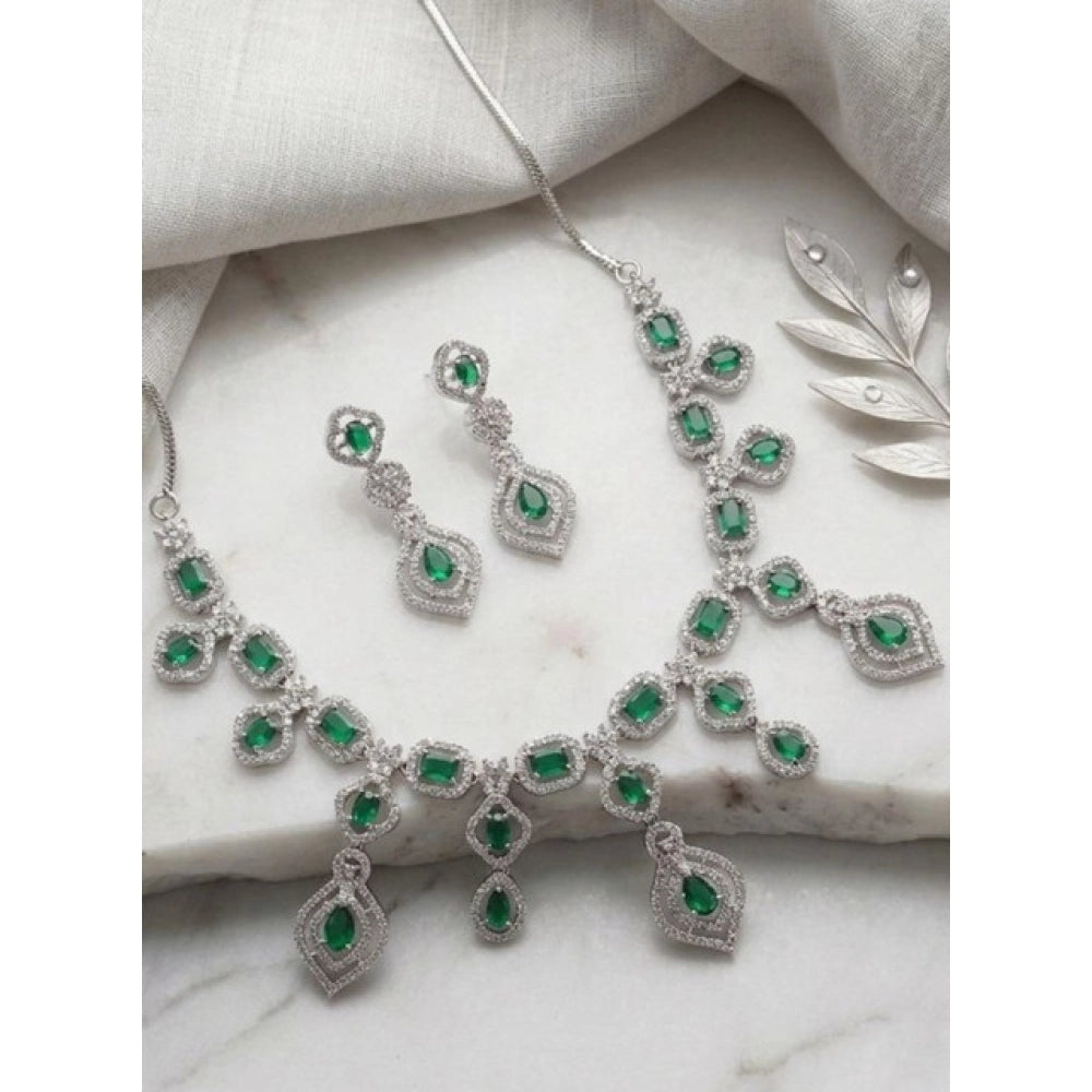 Amfyn Women's Brass Silver Plated Necklace set (Green)