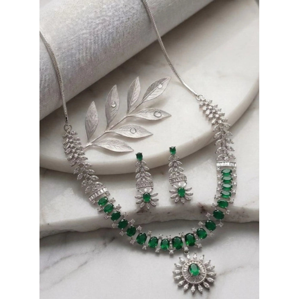 Amfyn Women's Brass Silver Plated Necklace set (Green)